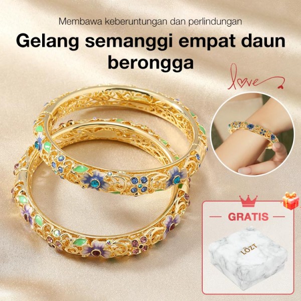 Gelang semanggi berdaun empat berongga..